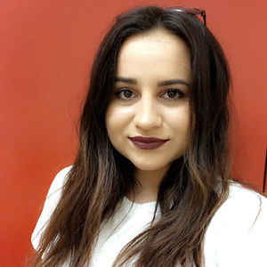 Meet your Posher, Alexis not